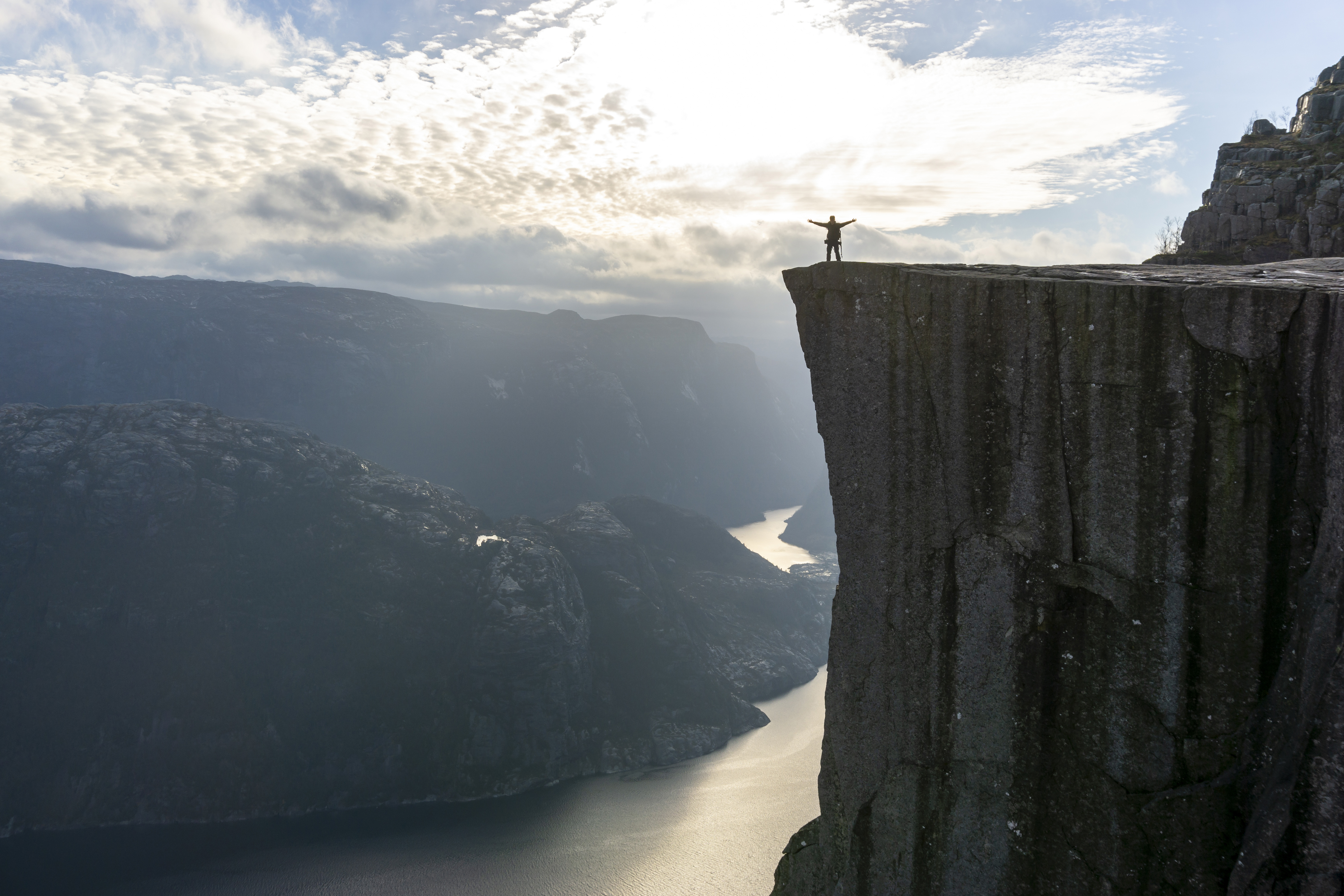 Preikestolen Autumn Mountain Hiking Tour - Lysefjord Norw...